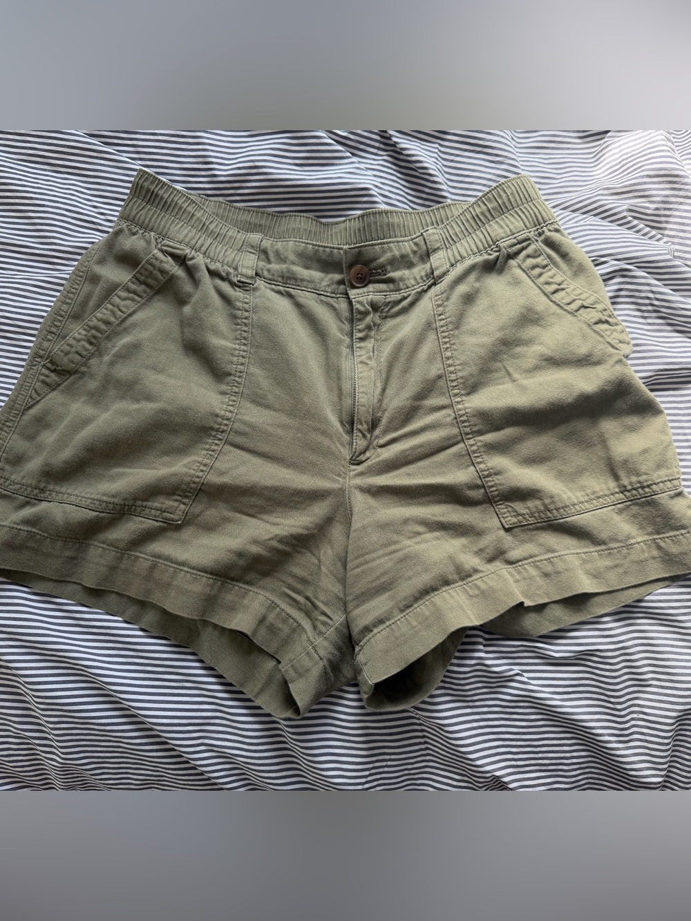 GAP Olive High-Waist Utility Shorts